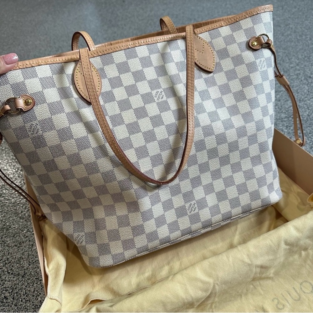 Louis Vuitton Gray and Tan Shoulder Bag with Signature Design
